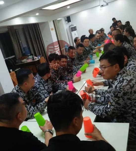 培訓快訊培訓時間：9月27日培訓單位：楊氏3+中針埋線培訓課程：拓展培訓人數(shù)：35人